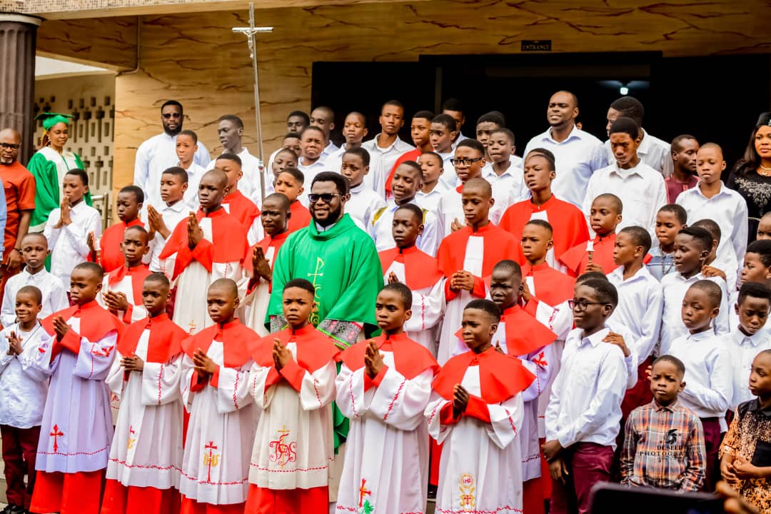 Altar Servers Association members